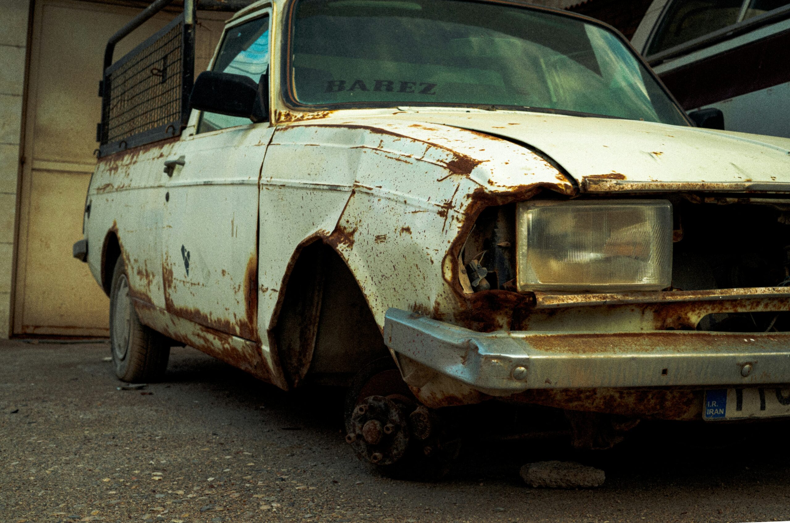 How to Get Rid of an Old Car for Cash
